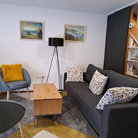 Rozsa Apartman ケストヘイ エクステリア 写真