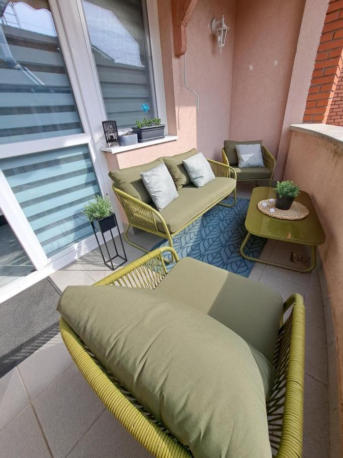 Rozsa Apartman ケストヘイ エクステリア 写真