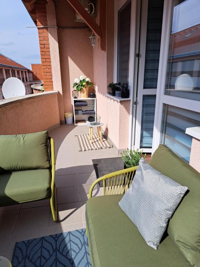 Rozsa Apartman ケストヘイ エクステリア 写真