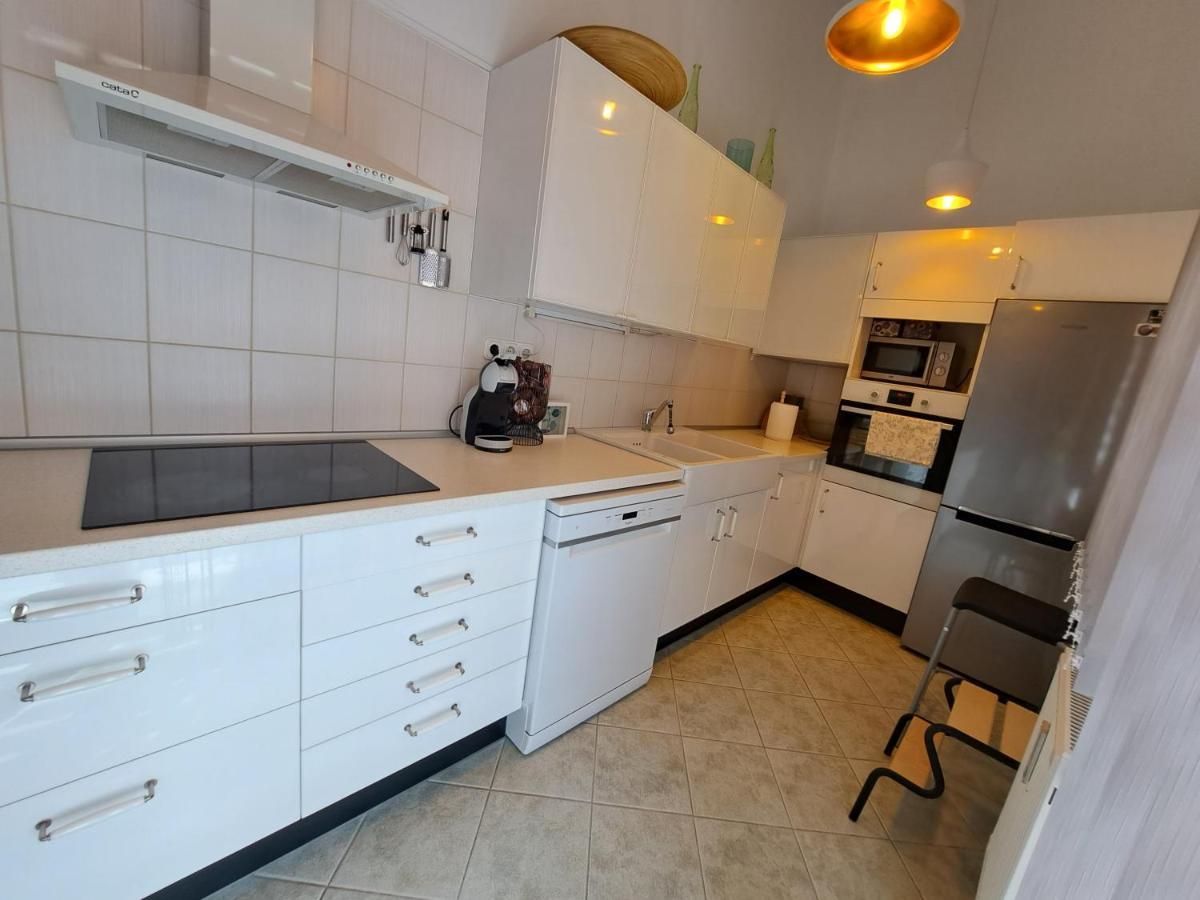 Rozsa Apartman ケストヘイ エクステリア 写真